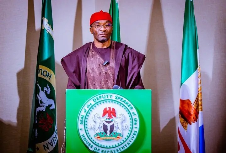 2027: Group Purchases APC Governorship Forms For Deputy Speaker Benjamin Kalu