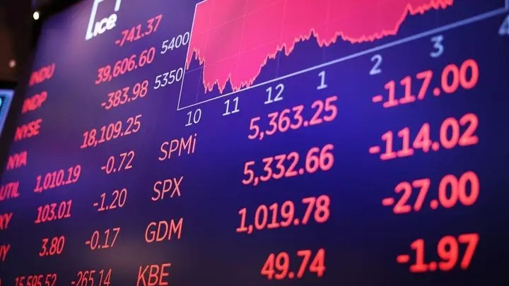 Wall Street Stocks Retreat as Middle East Conflicts, High Bond Yields Fuel Inflation Fears