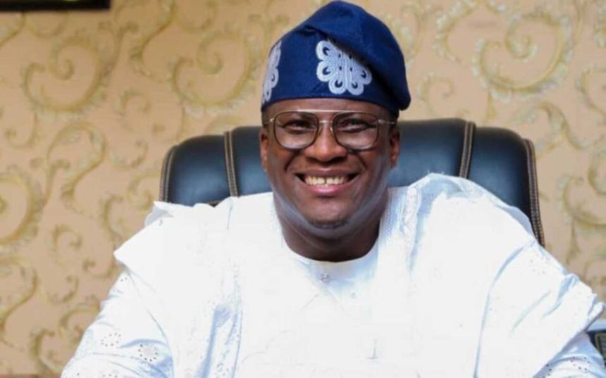 Violence Rocks Lagos APC Meeting as Commissioner Ajigbotafe Attacked in Alimosho