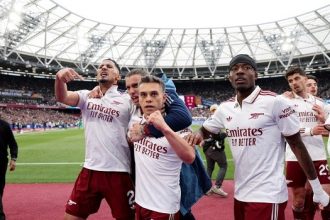 Arteta hails Arsenal spirit after dramatic West Ham win