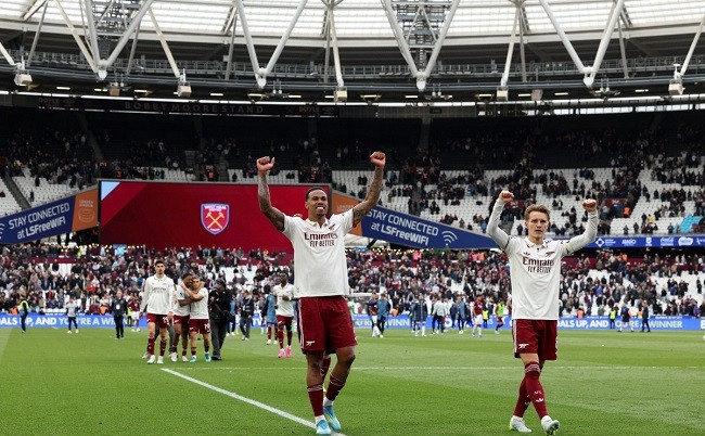 Arteta hails Arsenal spirit after dramatic West Ham win