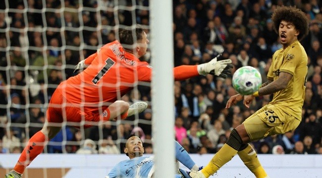 Guardiola Hails City After Palace Victory