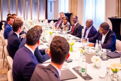 Tinubu Meets Global Investors In Paris