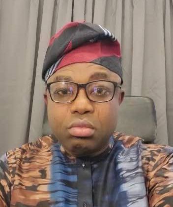 Balogun of Eko Withdraws ‘Thief’ Comment Against Tunji Alausa Over Alleged Privatization of King’s College 