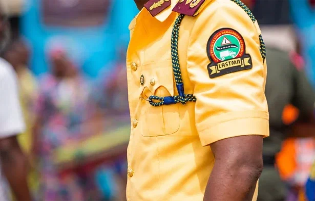 Woman Dies on Third Mainland Bridge Crash, Daughter Survives