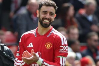 Bruno Fernandes Wins EPL Player of the Season
