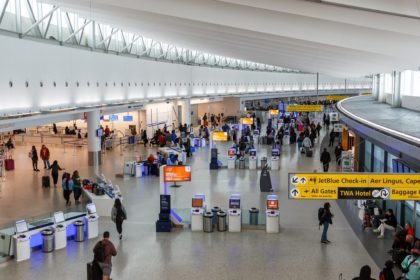 US Airports Launch Enhanced Ebola Screenings for Africa Travelers as WHO Opposes Travel Bans