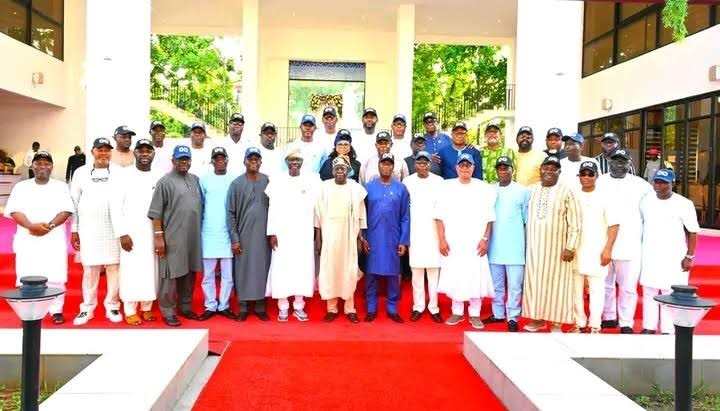 Tinubu Meets 40 Lagos APC Assembly Candidates