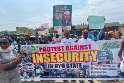 Protesters Block Iwo Road in Ibadan Over Abducted Oyo Schoolchildren, Insecurity