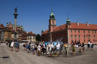 Europe Heatwave Kills Thousands, Disrupts Power and Transport