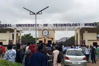 FUT Minna Students Protest Rising Robbery Attacks, Shut Down Campus