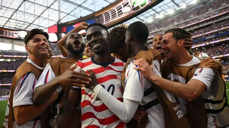 Balogun Inspires USA to Dominant World Cup Win Over Paraguay