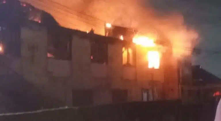 Fire Engulfs Building In Ketu, Lagos
