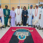 Oba Olufolarin Olukayode Ogunsanwo, the Alara of Ilara Kingdom (Middle); his wife, Olori Bolanle Ogunsanwo (4th from left); LASU Vice-Chancellor, Prof. Ibiyemi Ibilola Olatunji-Bello (5th from right), and traditional rulers during the Alara's visit to LASU