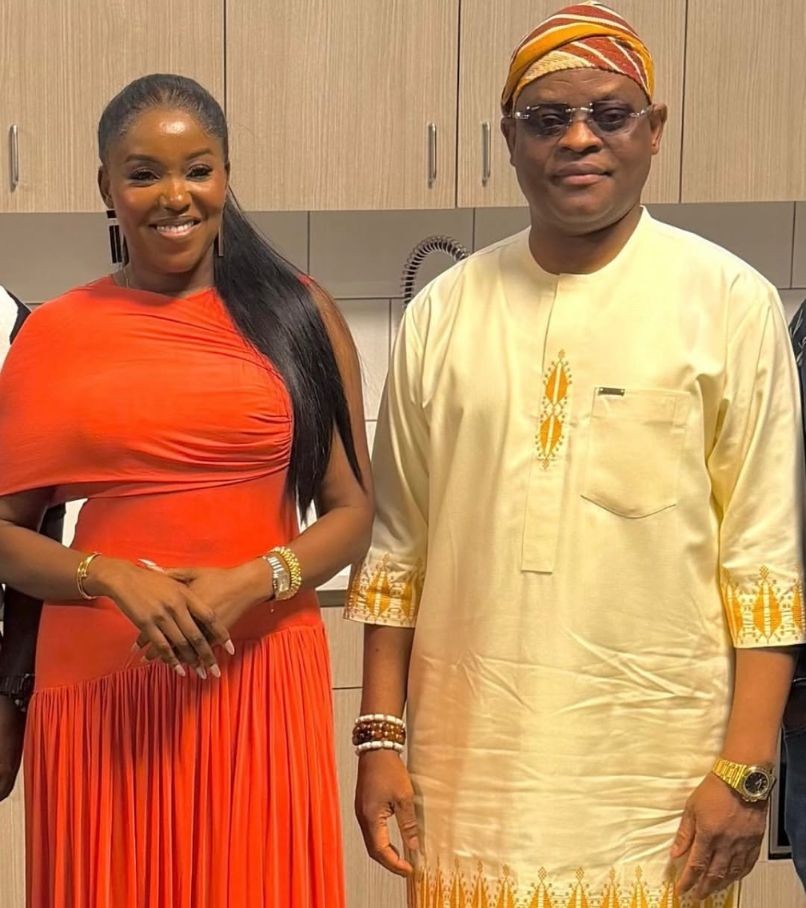 Onipokia of Ipokia Kingdom, HRM Oba Yisa 'Sola Adeniyi Olaniyan (JP) with Nollywood actress, Biola Adebayo, in Houston in April