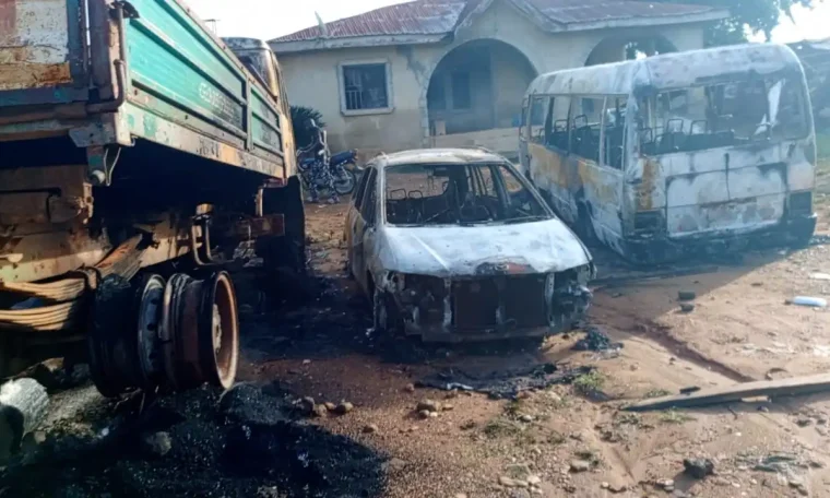 Two Police Officers Injured as Gunmen Burn Isan Police Station in Ekiti