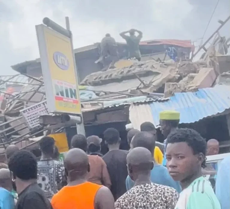 JUST IN: Three-Storey Building Collapses in Alakija, Several Feared Trapped