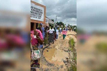 Residents Storm Streets Over Bad Road in Delta