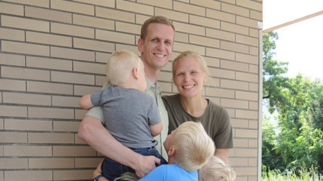 Recovered US Doctor Peter Stafford Discharged from German Hospital After Defeating Ebola