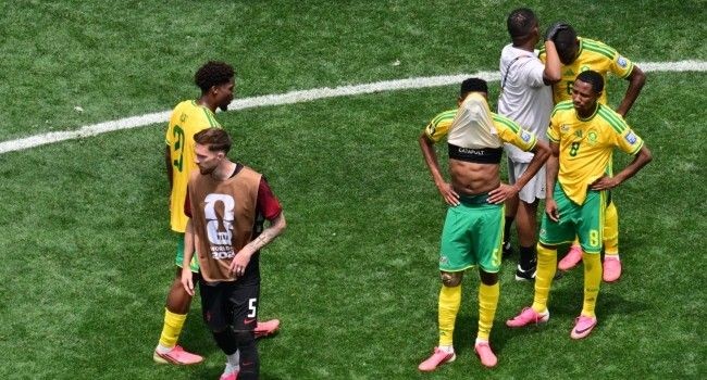 Eustaquio Late Goal Sends Canada Into World Cup Last 16