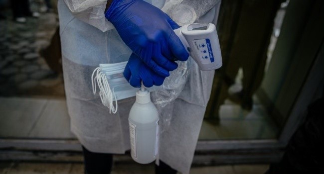 France Confirms First Ebola Case