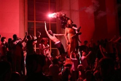 PSG Victory Celebrations End in Mass Arrests