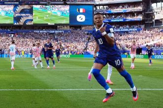 France Beat Paraguay as Mbappé