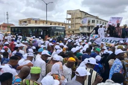 Oyo APC Agitators Storm State Secretariat Over Disputed National Assembly Nomination List