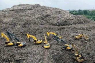 India: Massive Garbage Heap Collapse Kills Nine Workers at Waste-to-Energy Plant