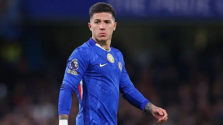 Alonso Backs Fernandez to Stay at Chelsea