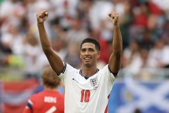 Bellingham fires England into World Cup semi-finals