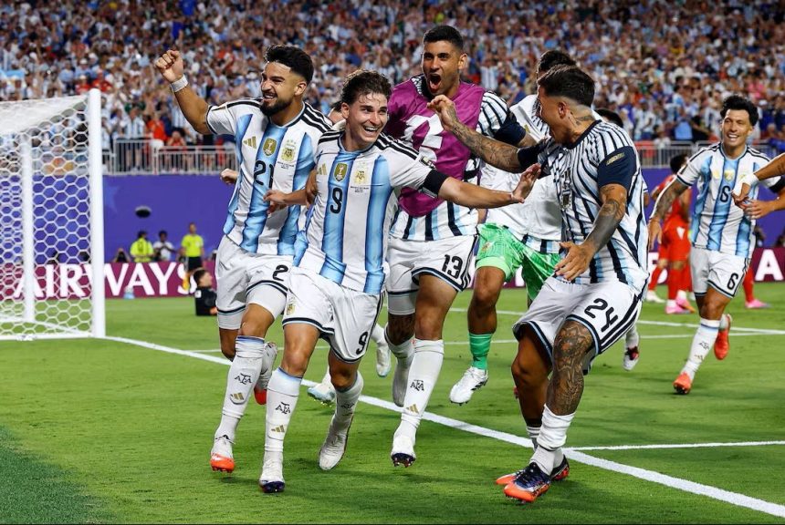 Argentina Defeat 10 Man Switzerland, Set Up England World Cup Clash