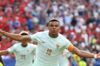 France Beat Morocco to Reach World Cup Semis