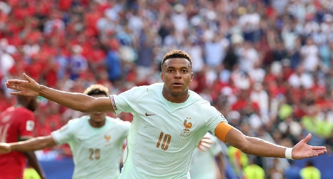 France Beat Morocco to Reach World Cup Semis