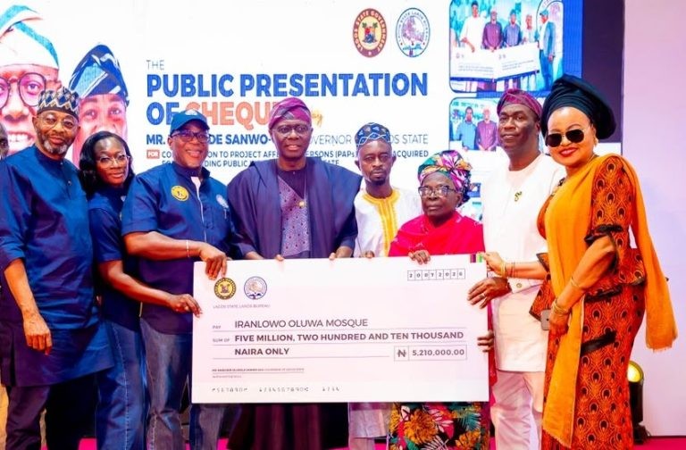 Sanwo-Olu Disburses N3.1bn to Residents Affected by Road Projects