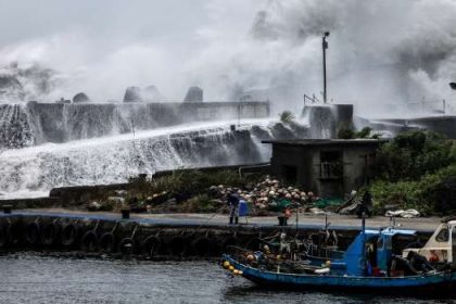 Typhoon Bavi kills 15, forces thousands to flee in Taiwan