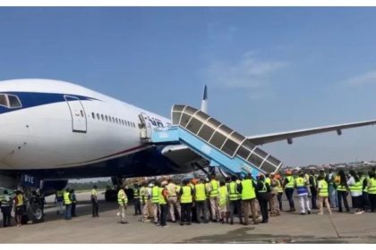  Last Batch of Evacuated Nigerians Arrives Lagos From South Africa