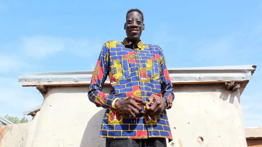 Ghana’s Tallest Man, Sulemana, Dies At 33
