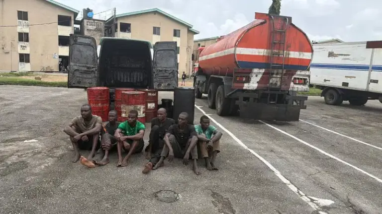 Army Dismantles Suspected Illegal Bunkering Ring, Arrests Six in Lagos