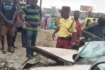 Woman Killed After Sienna Veers Off Road, Rams Into Building in Lagos