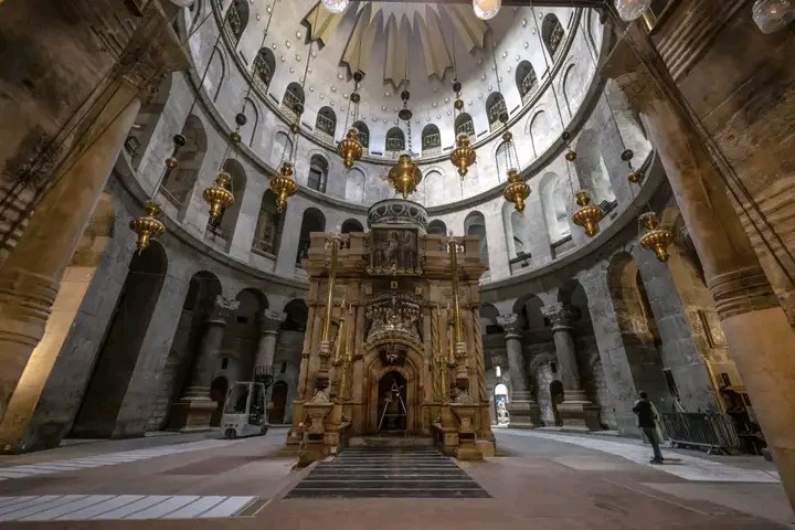 Archaeologists Find Ancient Garden and Tombs Beneath Site Linked to Jesus’ Burial