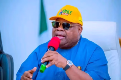 JUST IN: Gunmen Attack Adeleke’s Convoy After Visit To Osogbo Monarch