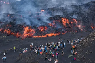 Lightning Kills American Tourist on Mount Etna