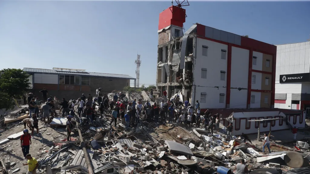 Colombia Earthquake Kills 70, Triggers National Disaster