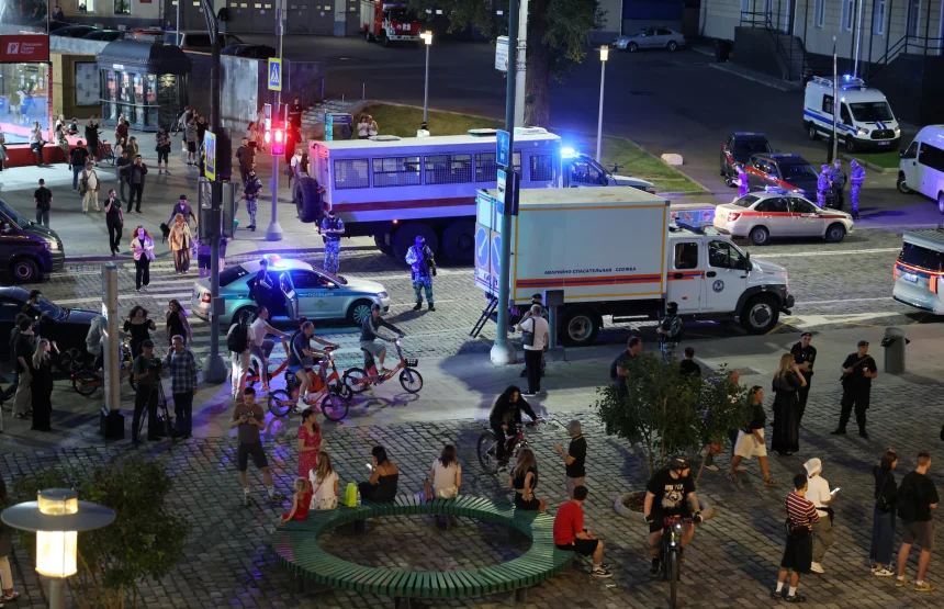 Moscow Restaurant Bombing Kills Three, Injures 21