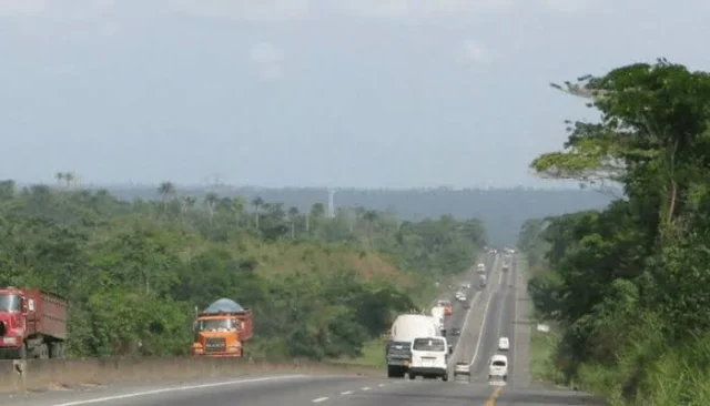 FG Moves to Fix Flooded Benin Sagamu Expressway