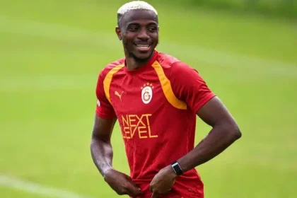 Arsenal Hold Talks With Galatasaray Over Victor Osimhen Move