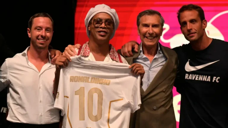 Ronaldinho Returns to Football at 46