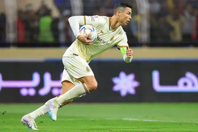 Ronaldo Scores 977th Career Goal for Al Nassr