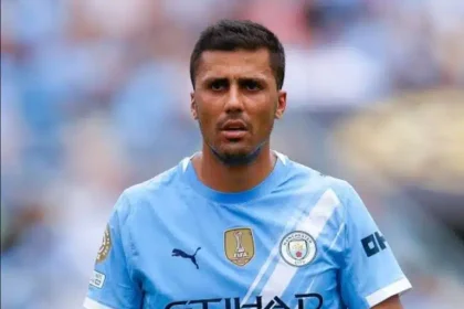 Manchester City Reject Barcelona's £38.5m Bid for Rodri